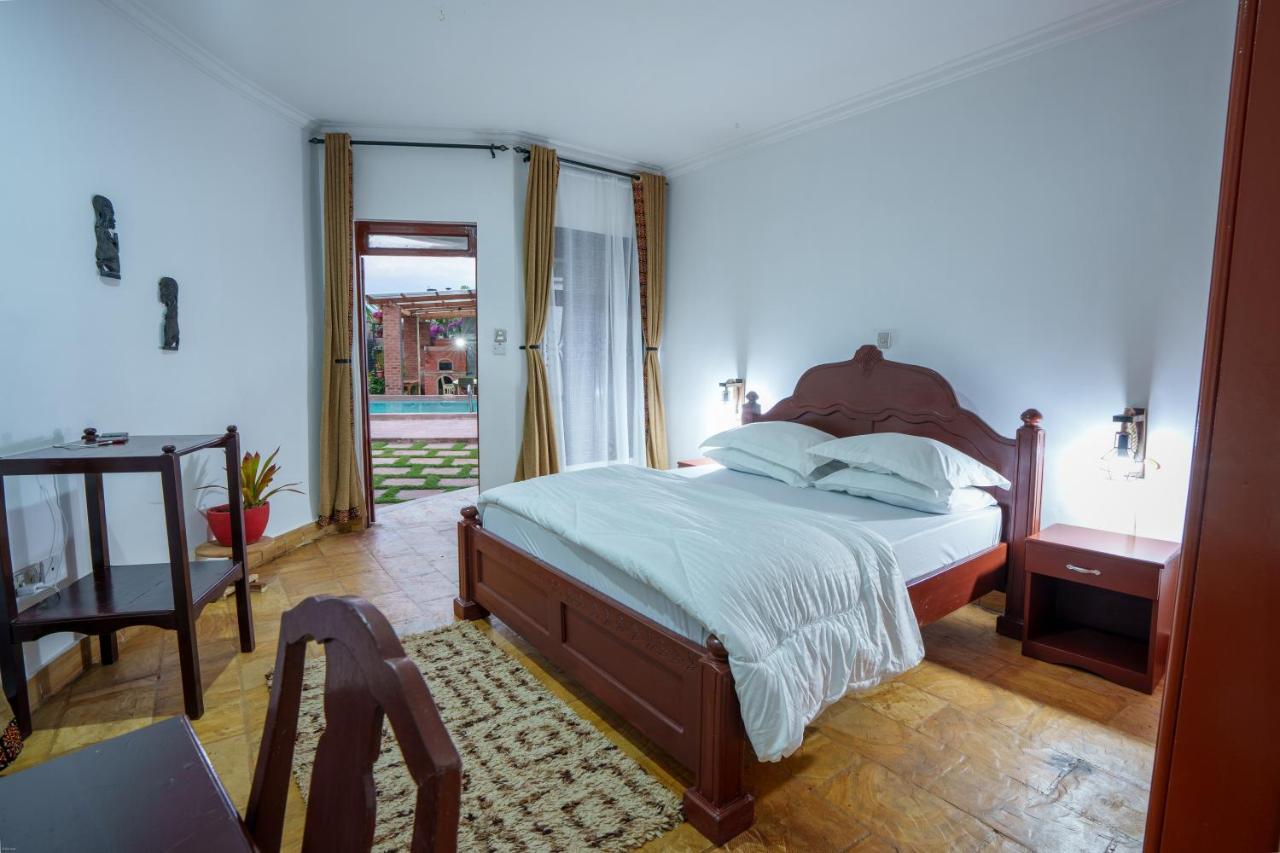 Sprunger Avenue - Tulia Homes Moshi Eksteriør billede