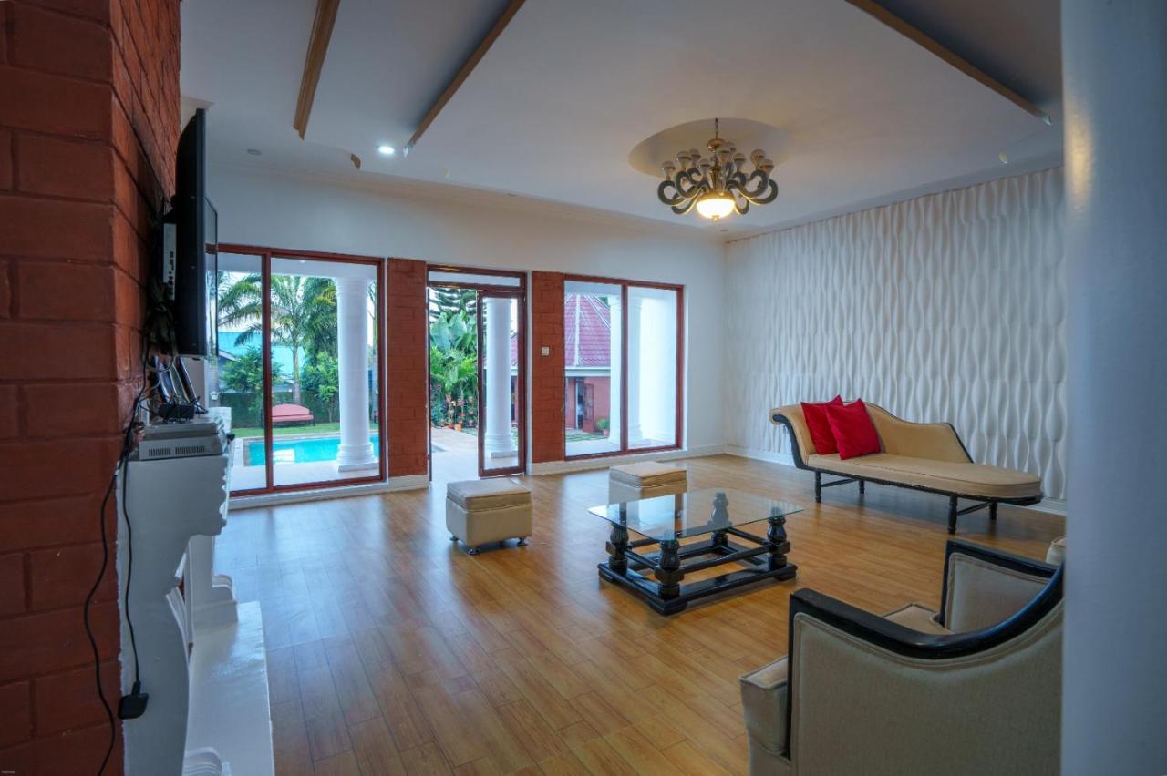 Sprunger Avenue - Tulia Homes Moshi Eksteriør billede